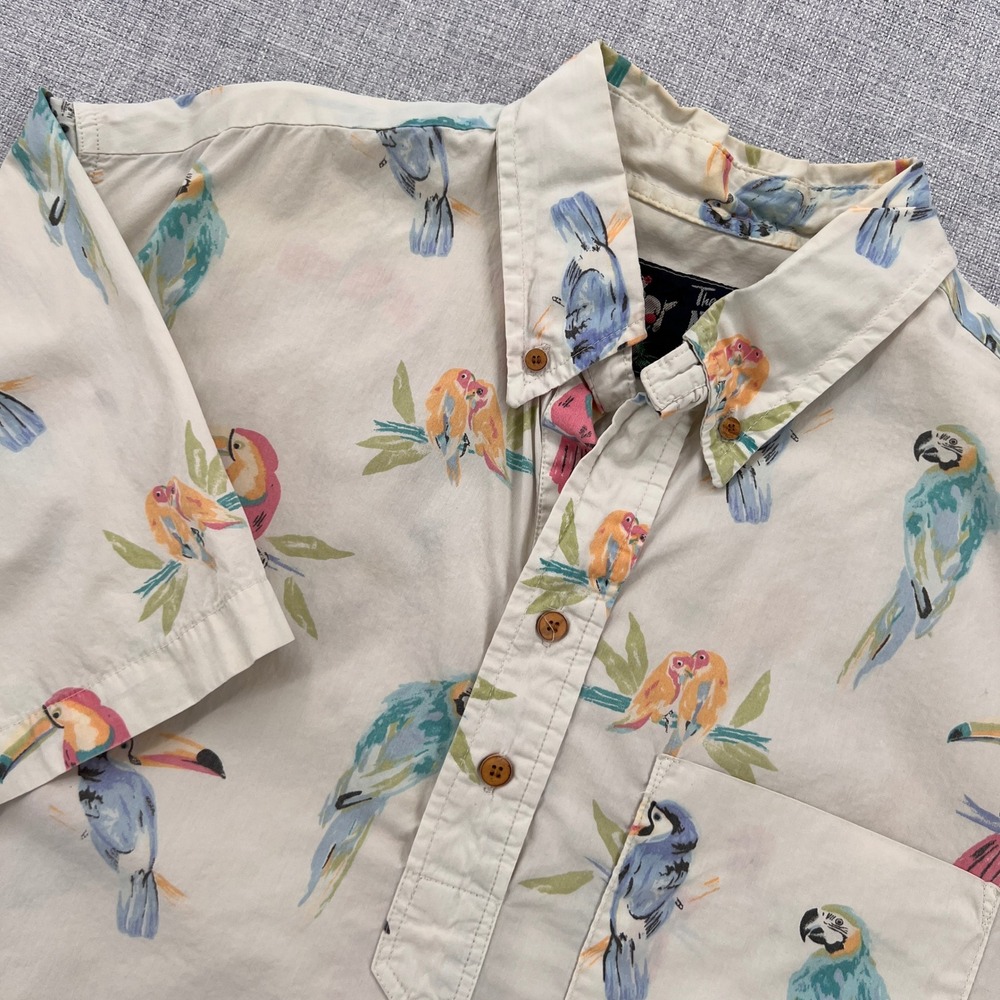 Chubbies The Nutter Parrot Toucan Print Shirt Men XL Cream Tropical Hawaiian USA